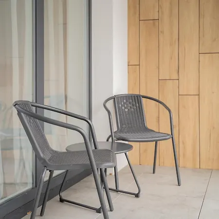 Sunny Rest In Seashell By Stayfirst * Łukęcin