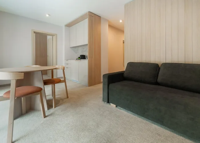 Forest & Waves - Premium Seaside Apartments With Pool, 90M To The Beach Daire *