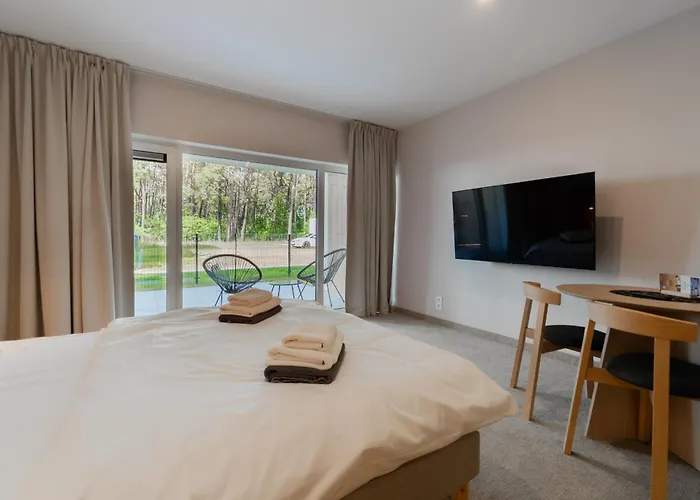 Forest & Waves - Premium Seaside Apartments With Pool, 90M To The Beach Daire